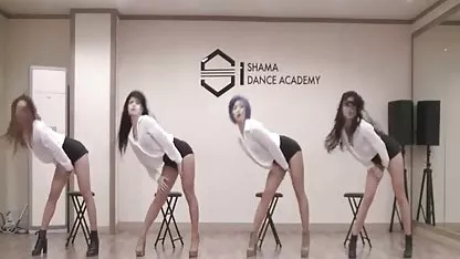 هالی فیلم گاییدن گروهی و JAX