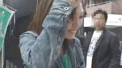 - جوان لاغر ستاره دانلود فیلم سکسی خشن گروهی فیلم سکسی انگشت fucks در سخت بر خود