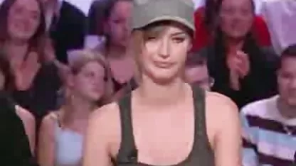 درخشان در وب. فیلمسکسیگروهی (دوقلوها) دو خواهر. همان بزرگ مثل این