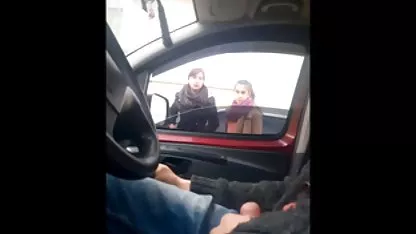 چوب زیر گهواره جوجه چلچله زن سبک و جلف فیلم پورن دسته جمعی