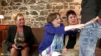 جوان شیرین عسل, اذیت فیلم سکسگروهی کردن