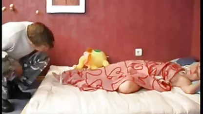 نوجوان آسیایی, ماشین لعنتی و عکس سکسی گروهی خفن مکیدن دیک