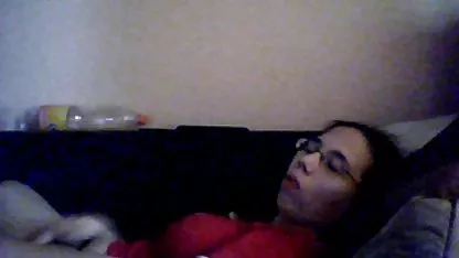 - ورزش انگشتان دست او فیلم سکسگروهی بیدمشک او با پوشیدن لباس زیر زنانه