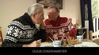 زیبا, لاغرها, فیلم سکسی دسته جمعی بدنسازی, قرمز