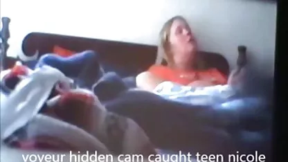 چاق فیلم سوپر دسته جمعی بانوی جوان با DP با اسباب بازی و جورجیا